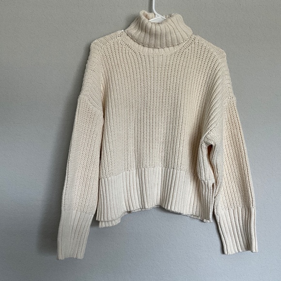 Chunky knit turtle neck - Picture 2 of 2